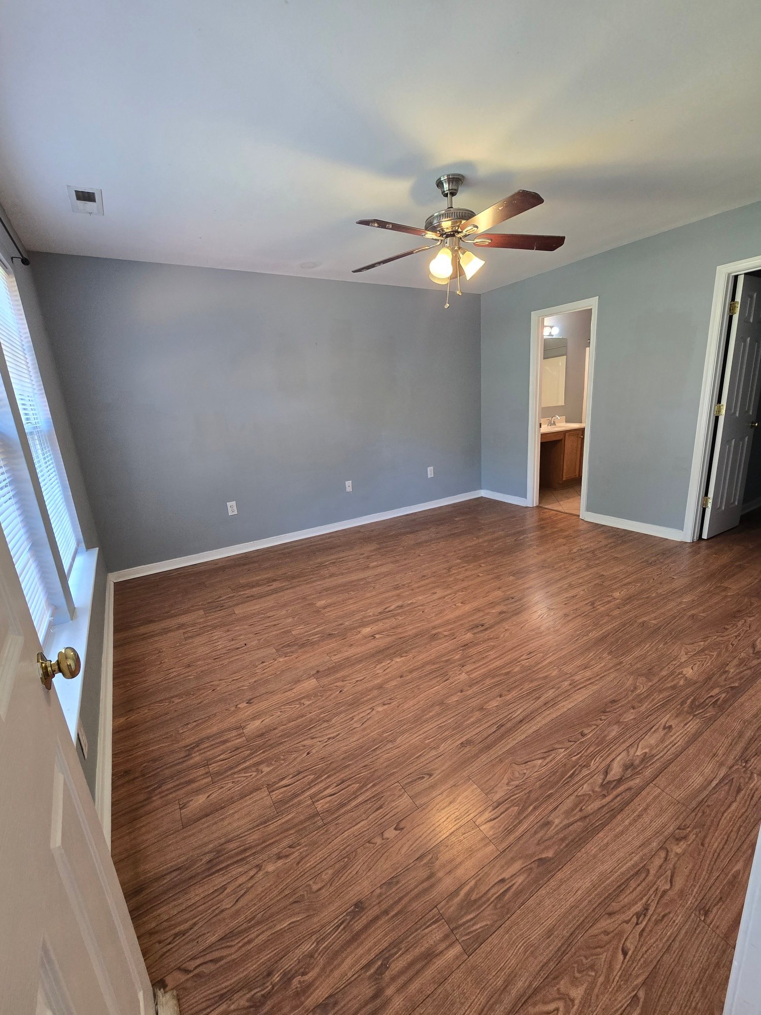 Building Photo - 15200 Fern Hollow Ct