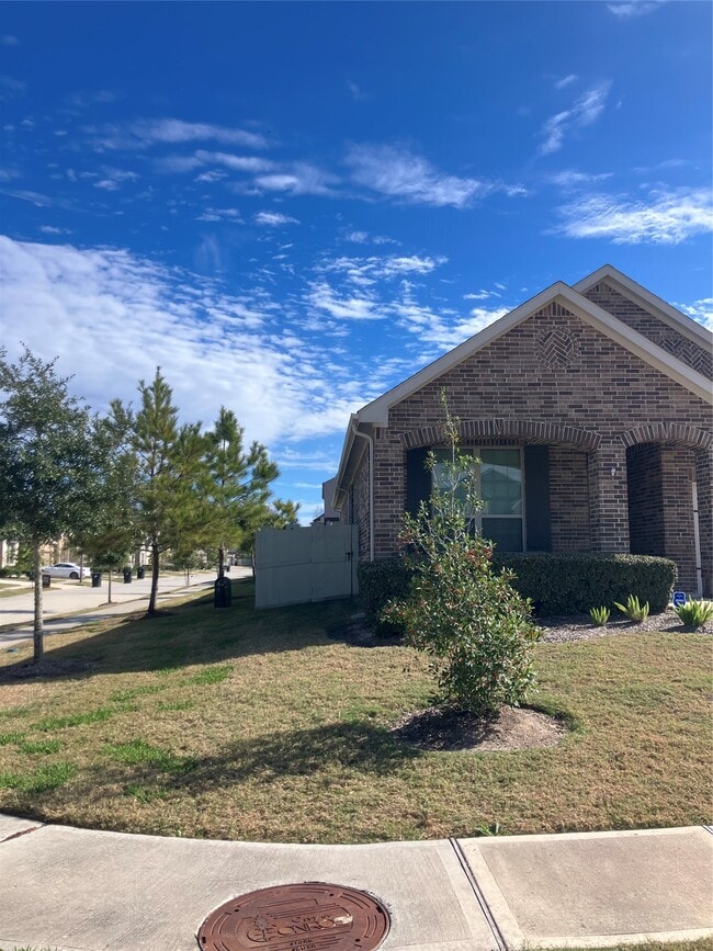 Building Photo - 10442 Eastern Bluestar Dr