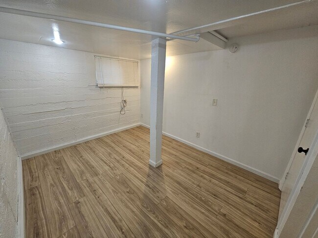 Building Photo - Apartment for Rent in Chico! 2 Bedroom 1 Bathroom + Bonus Room