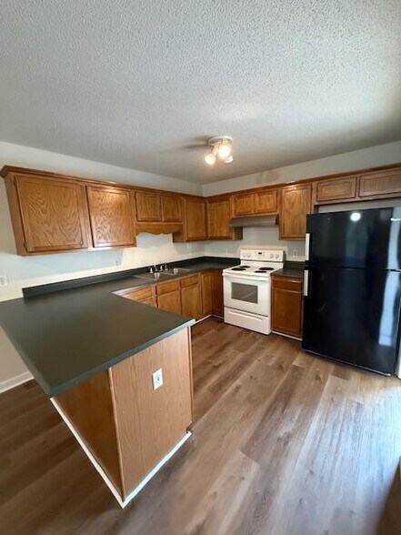 Building Photo - 3911 Archdale Rd