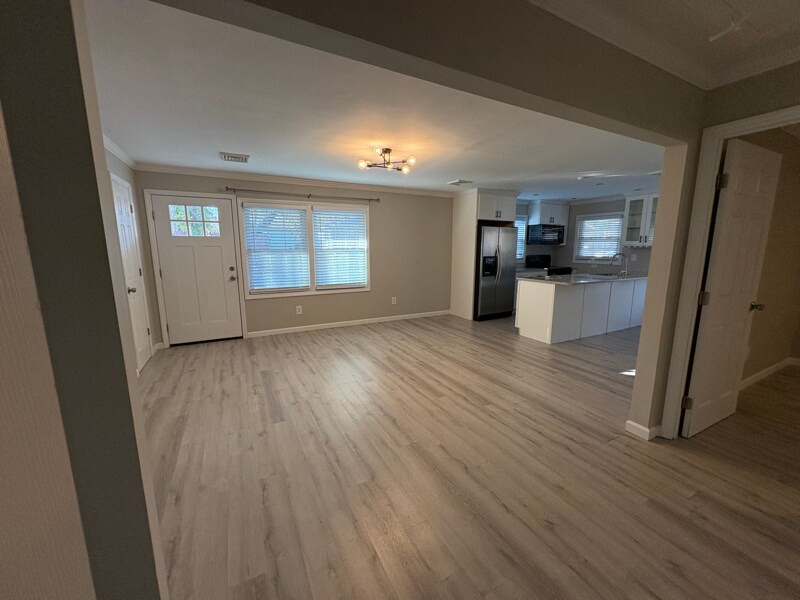 Building Photo - 508 Fisher Ave