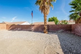 Building Photo - 3138 Fern Crest Ave