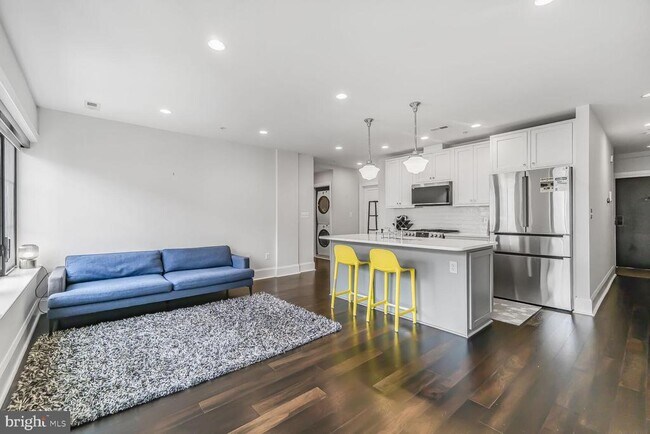 Building Photo - 1514 8th St NW