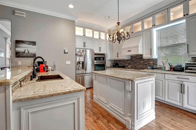 Building Photo - 501 SW 146th Terrace