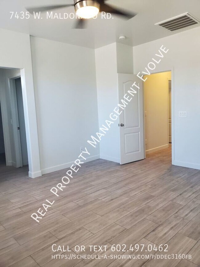 Building Photo - Modern and Elegant Rental Home in Laveen, ...