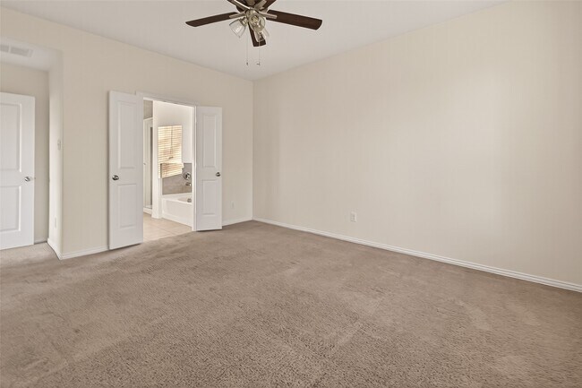 Building Photo - 12102 City Trek Ln