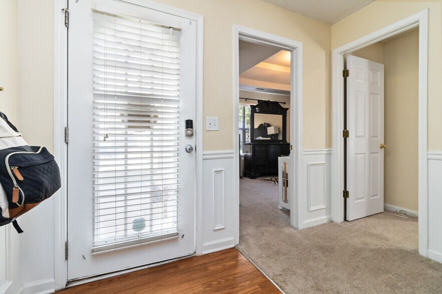 Building Photo - 4273 Holliday Rd