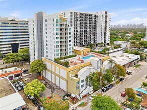 Building Photo - 3180 SW 22nd Terrace