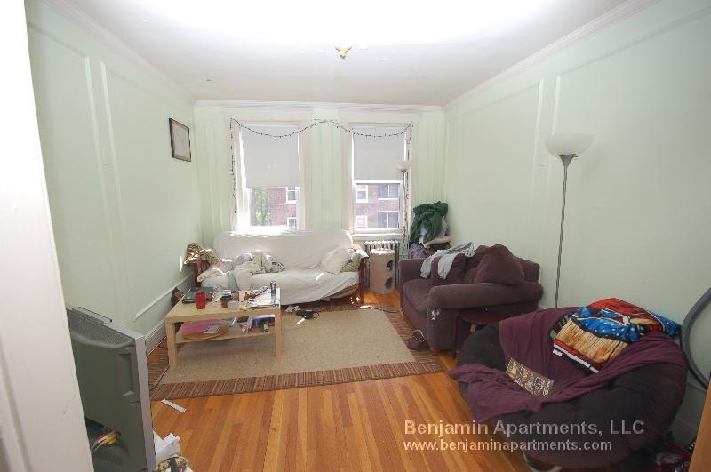 Building Photo - 8 Vinal St