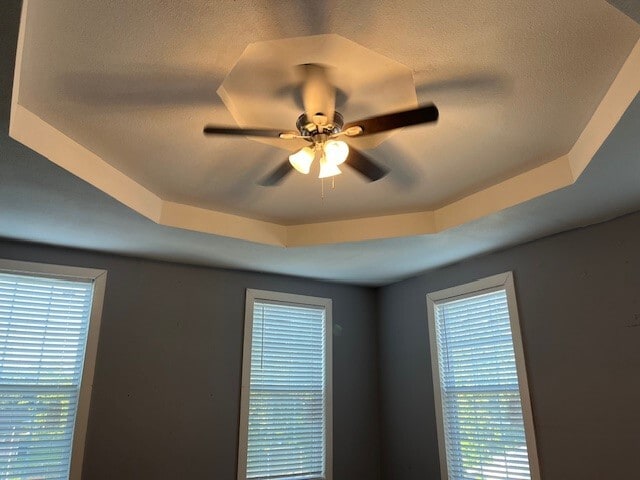 Building Photo - 1806 N Ave S