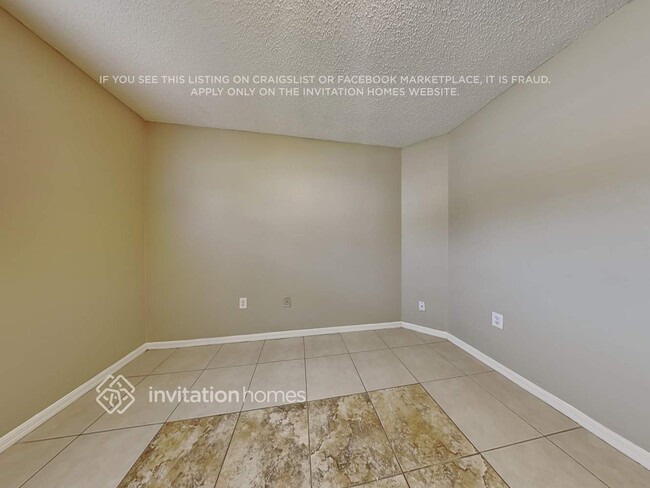 Building Photo - 8702 Wolf Den Trail