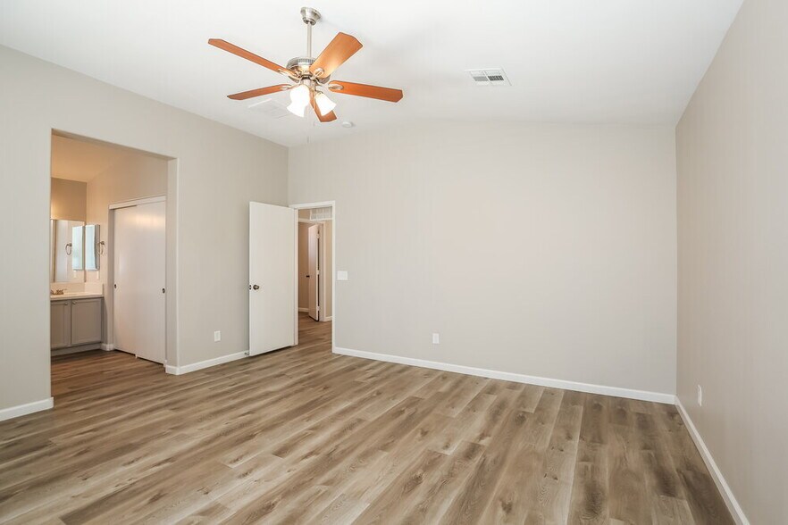 Building Photo - 5325 Cholla Blossom Ct