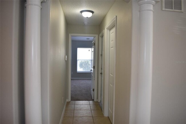 Building Photo - 2415 Sabastian St