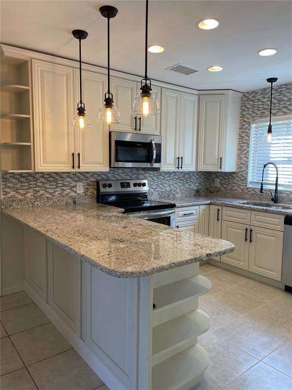 Building Photo - 1424 Chesterfield Dr
