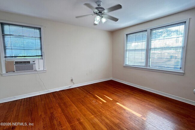 Building Photo - 55 Riberia St