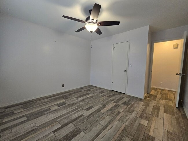 Building Photo - 4 bedroom 2 bath home in Seminole!