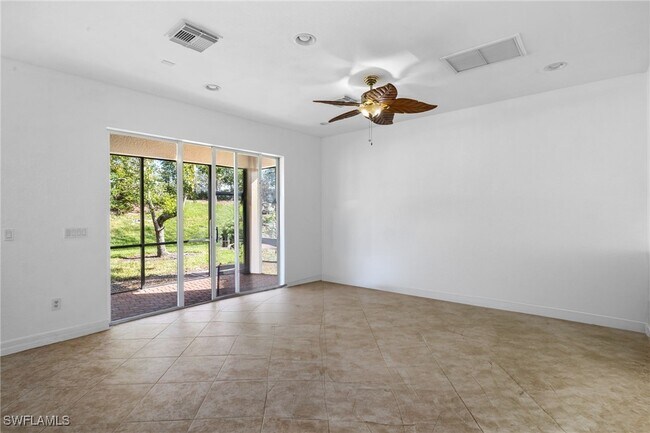 Building Photo - 10391 Carolina Willow Dr