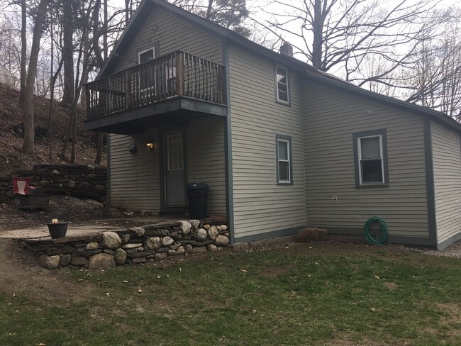 Primary Photo - 3 bedroom, single family home