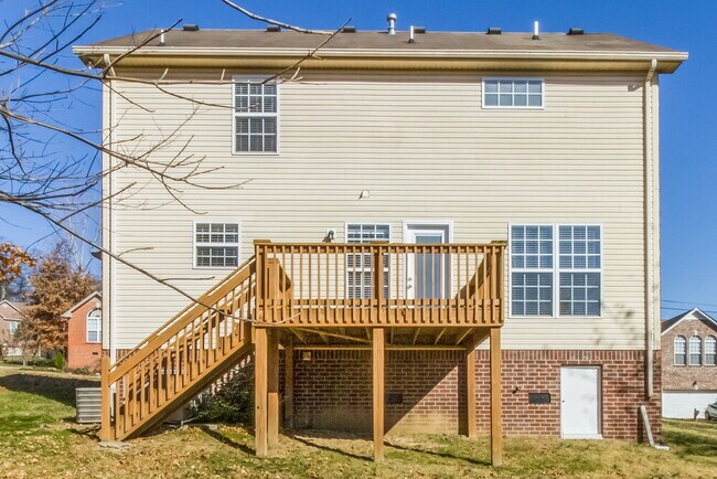 Building Photo - 5525 Craftwood Dr