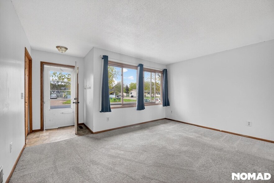 Building Photo - 2118 140th Ln NW