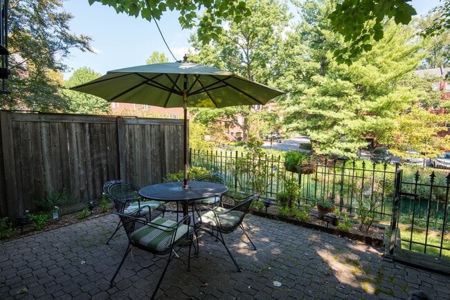 Building Photo - Beautiful Home in the Coveted Gated Community of Hillandale