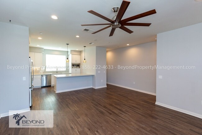 Building Photo - ****  OCEAN VIEWS -3 STORY- RETREAT- ROOF ...
