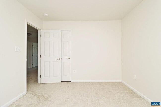 Building Photo - 96 Holly Hill Dr