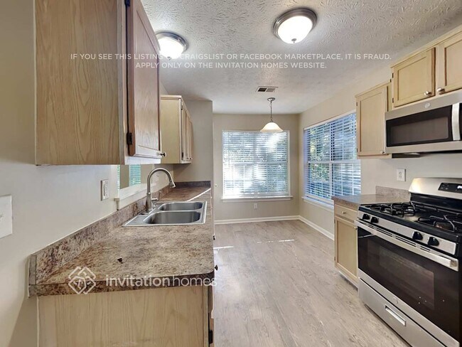 Building Photo - 1461 Glynview Cir