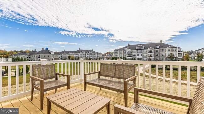 Building Photo - 212 Macoun Way