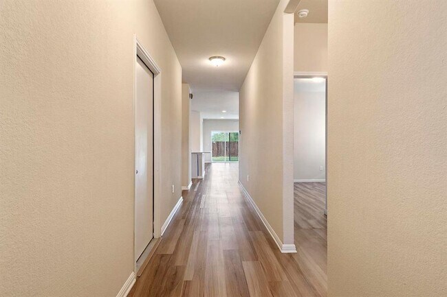 Building Photo - 4437 Lobo Landing Ln