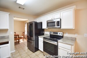 Building Photo - 222 Tapwood Ln