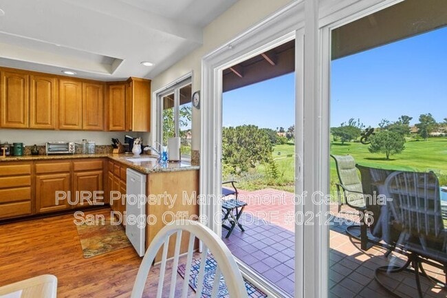 Building Photo - 12576 Oaks N Dr