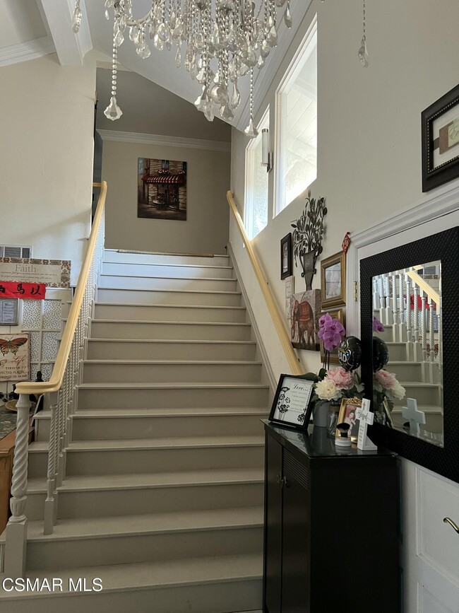 Building Photo - 729 Triunfo Canyon Rd