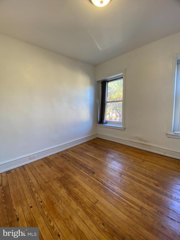 Building Photo - 416 S 45th St