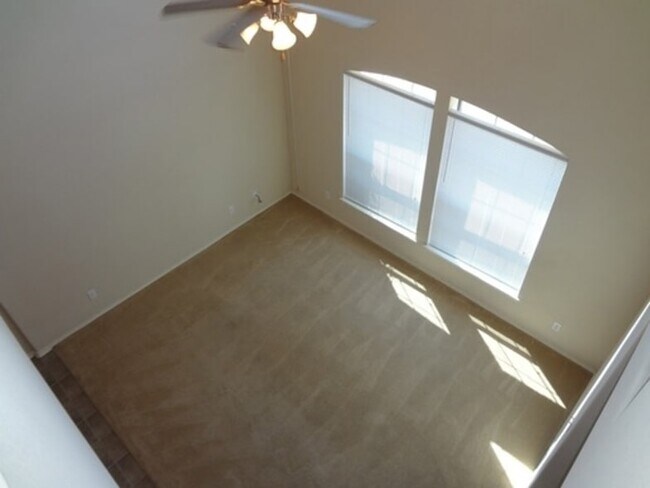 Building Photo - 5405 Soledad Dr
