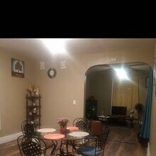 Building Photo - 87 Vennum Ave