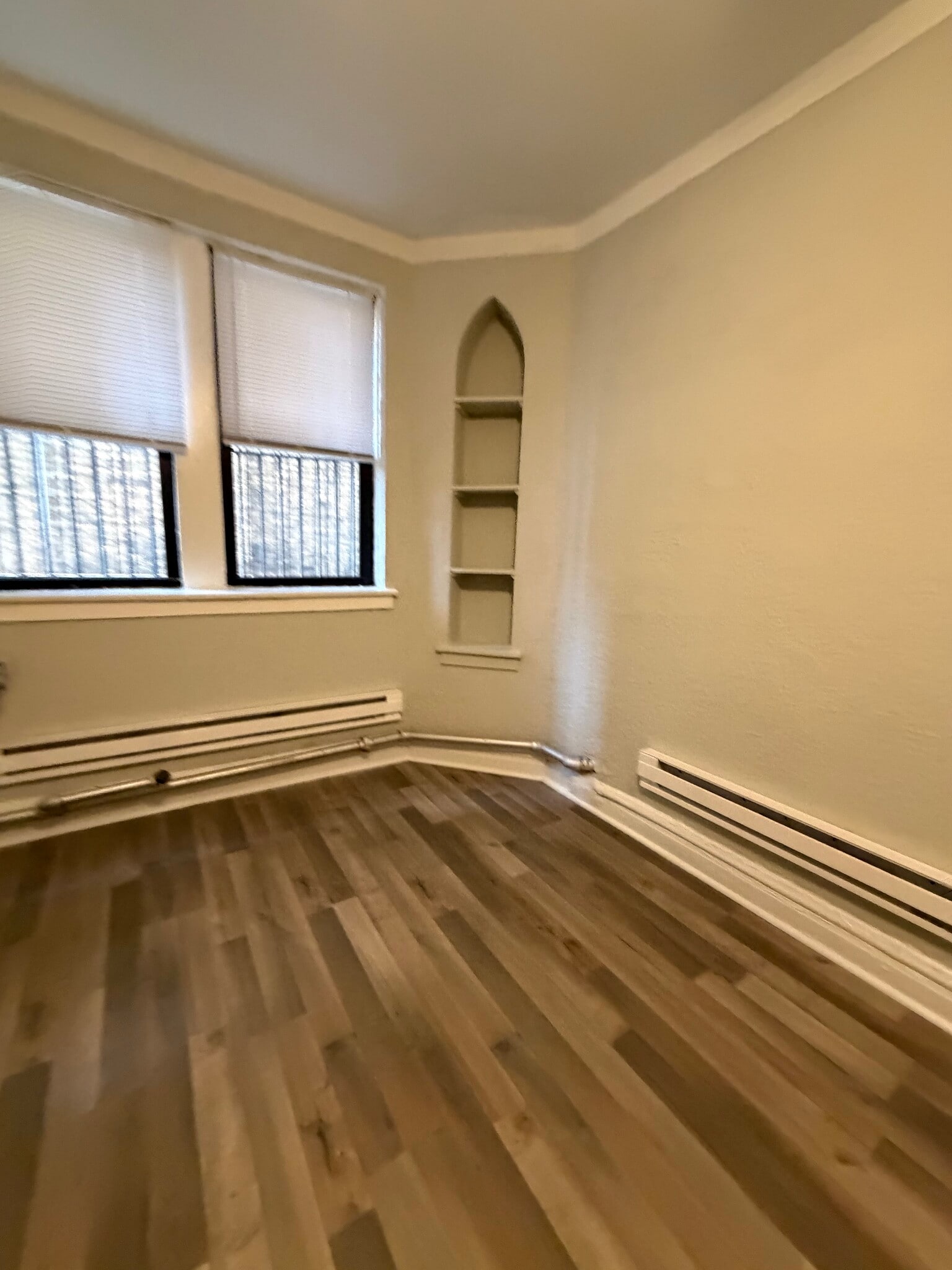 Building Photo - 4827 N Damen Ave