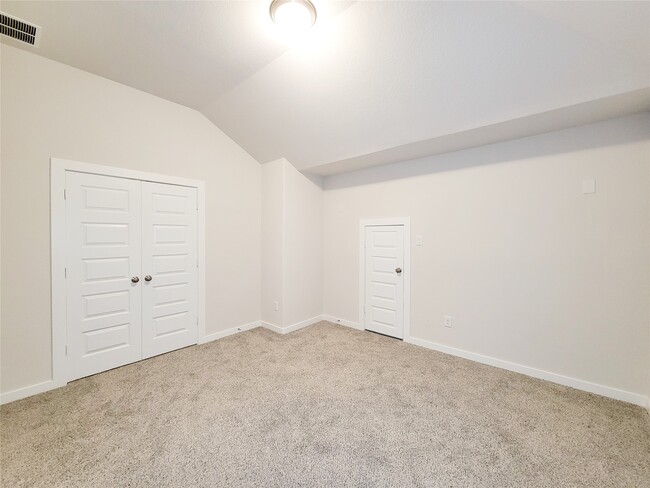 Building Photo - 8406 Hazel River Dr