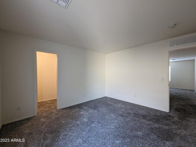 Building Photo - 3215 W St Anne Ave