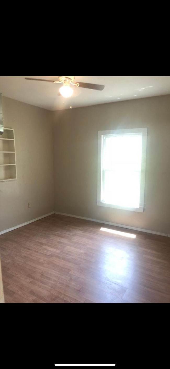 Building Photo - 1014 N C St