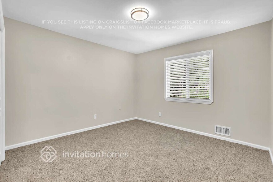 Building Photo - 6445 Tahoe Dr