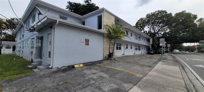 Primary Photo - 2615 SW 22nd Ave