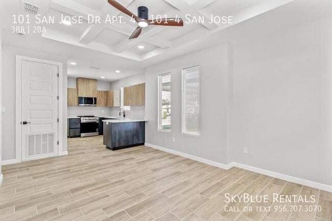 Building Photo - 101 San Jose Dr