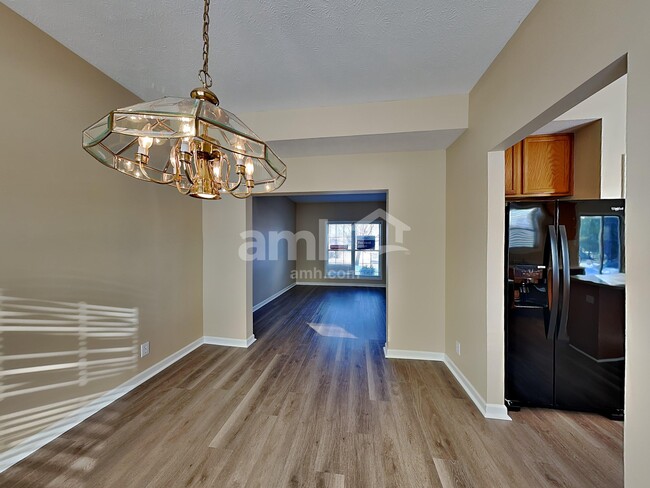 Building Photo - 5745 Turnbull Ct