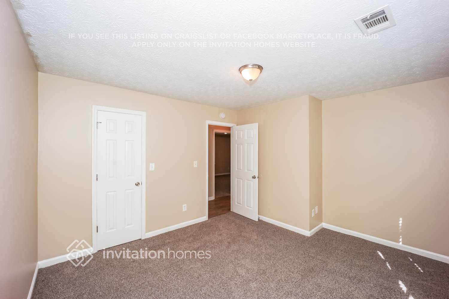Building Photo - 2114 Shillings Chase Dr
