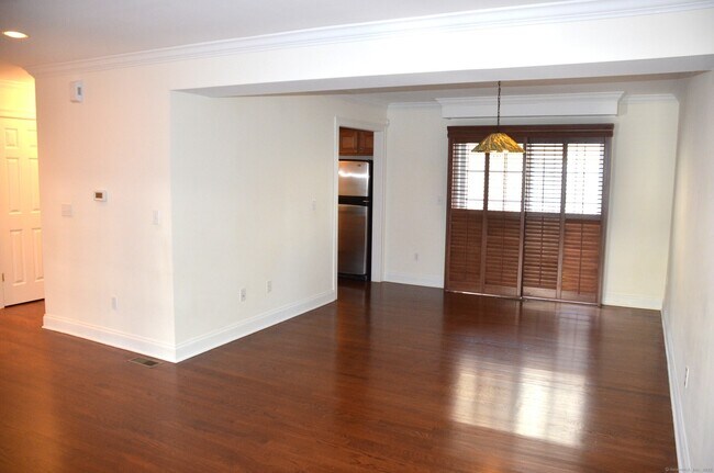 Building Photo - 1707 Summer St