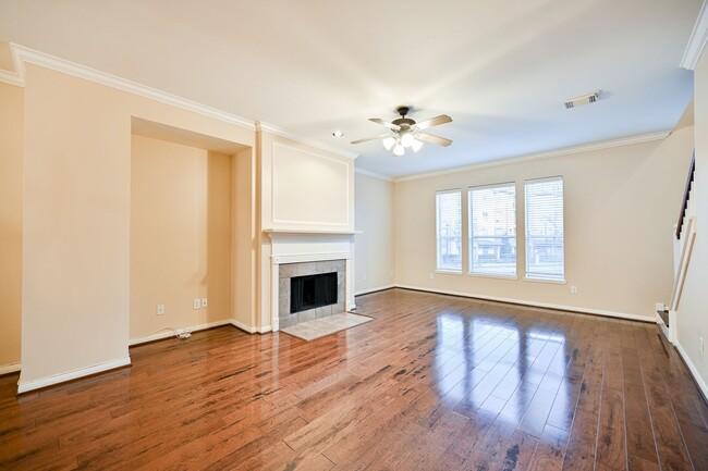 Building Photo - Gorgeous and spacious three-story townhome!