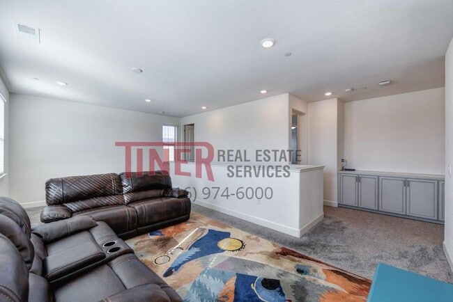 Building Photo - 4016 Setucket St