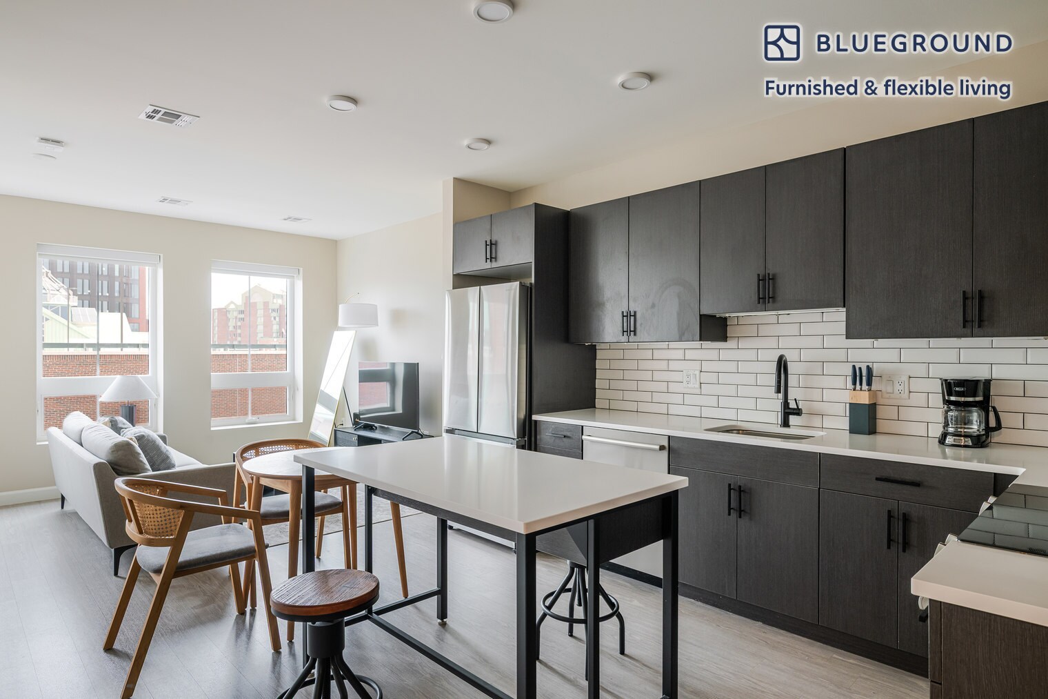 Building Photo - 21 Charles St