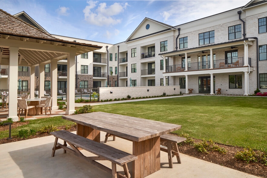 Building Photo - Parkside